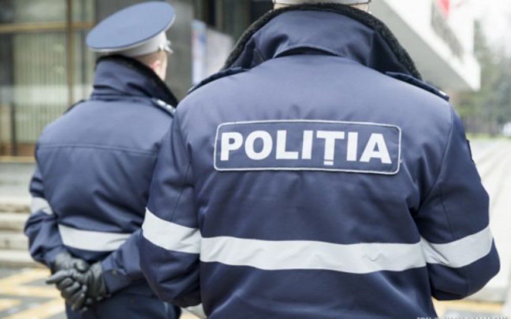 Rețineri la Bălți. Un șef al poliției și subalternul său, bănuiți de șantaj